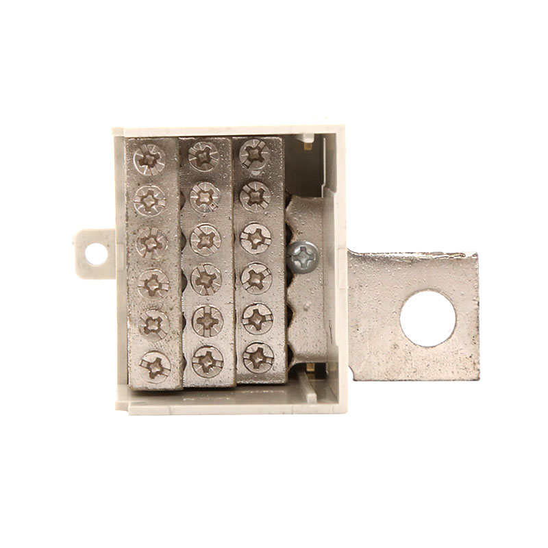 16051001 空開25-70左組合一進十八出